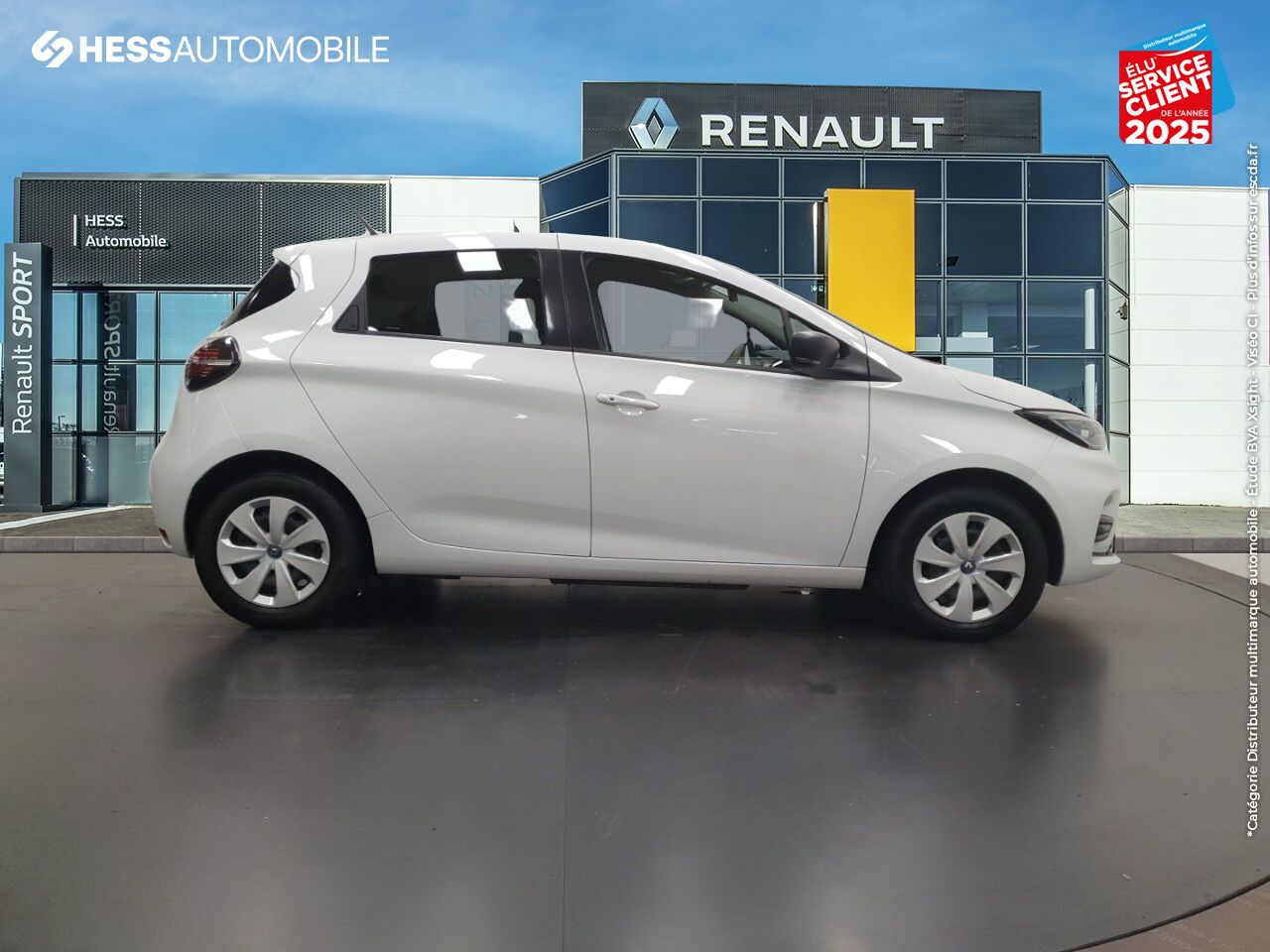 Véhicule d'occasion RENAULT ZOE LIFE CHARGE NORMALE R110 chez Renault Strasbourg
