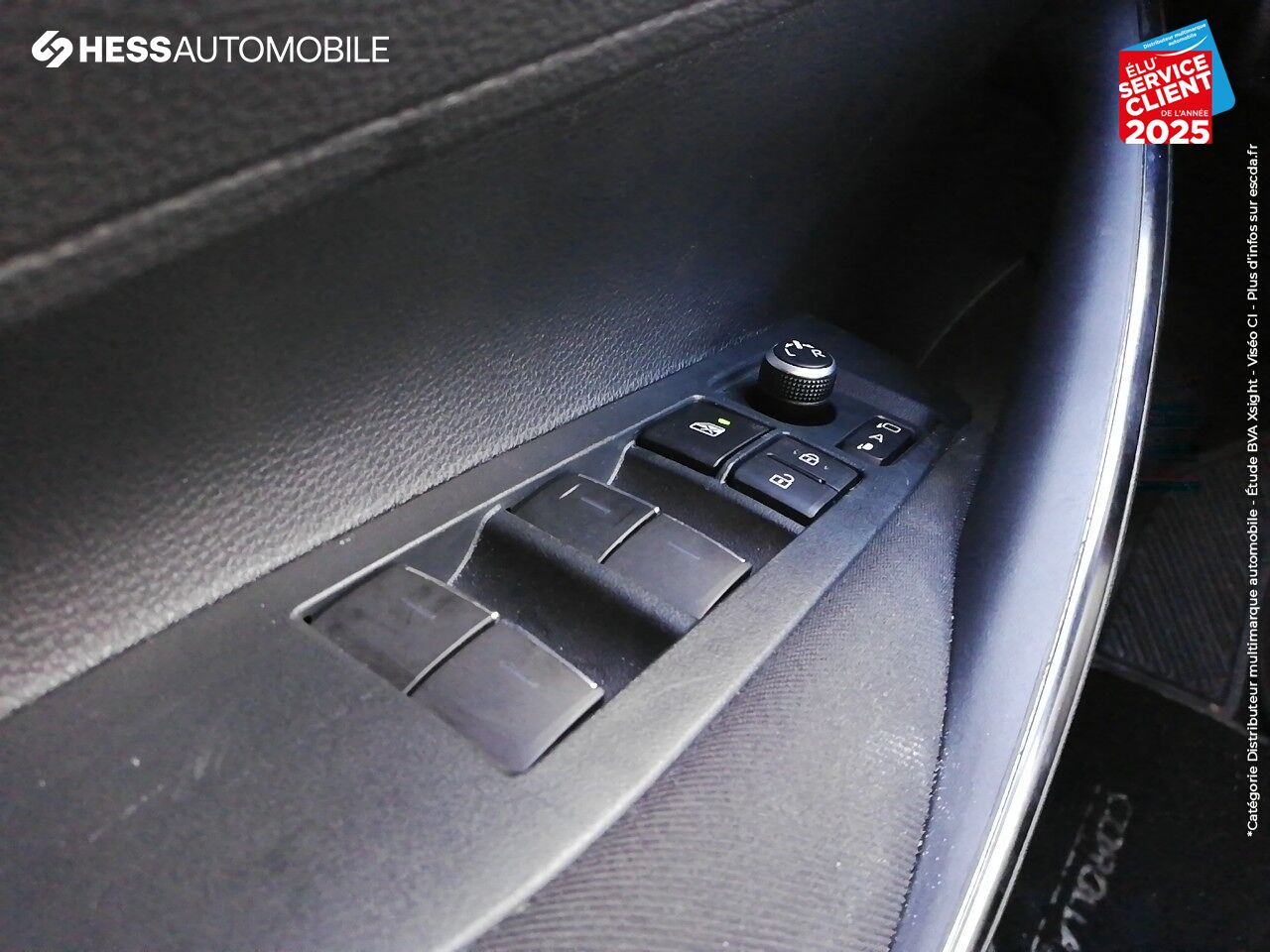 Véhicule d'occasion TOYOTA COROLLA 122H DYNAMIC BUSINESS MY20 5CV CAMERA GPS LED chez Toyota Thionville