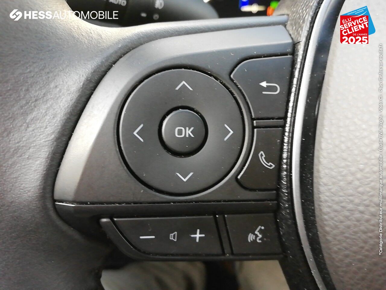 Véhicule d'occasion TOYOTA COROLLA 122H DYNAMIC BUSINESS MY20 5CV CAMERA GPS LED chez Toyota Thionville