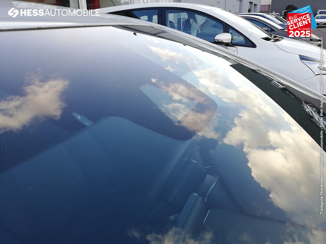 Véhicule d'occasion TOYOTA COROLLA 122H DYNAMIC BUSINESS MY20 5CV CAMERA GPS LED chez Toyota Thionville