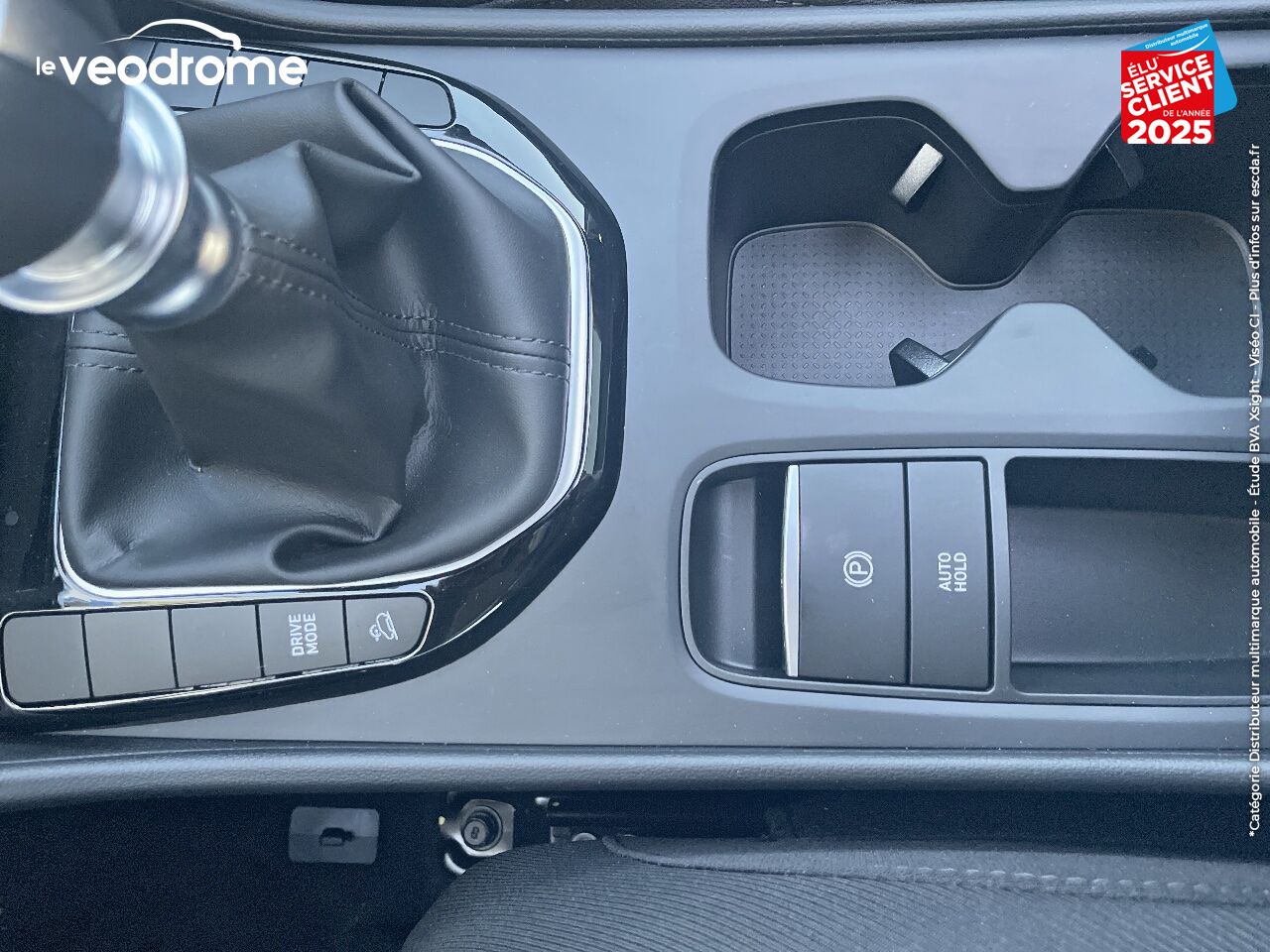 Véhicule d'occasion HYUNDAI TUCSON 1.6 T-GDI 150CH HYBRID 48V INTUITIVE IBVM6 TPANO LED GPS chez Le Veodrome