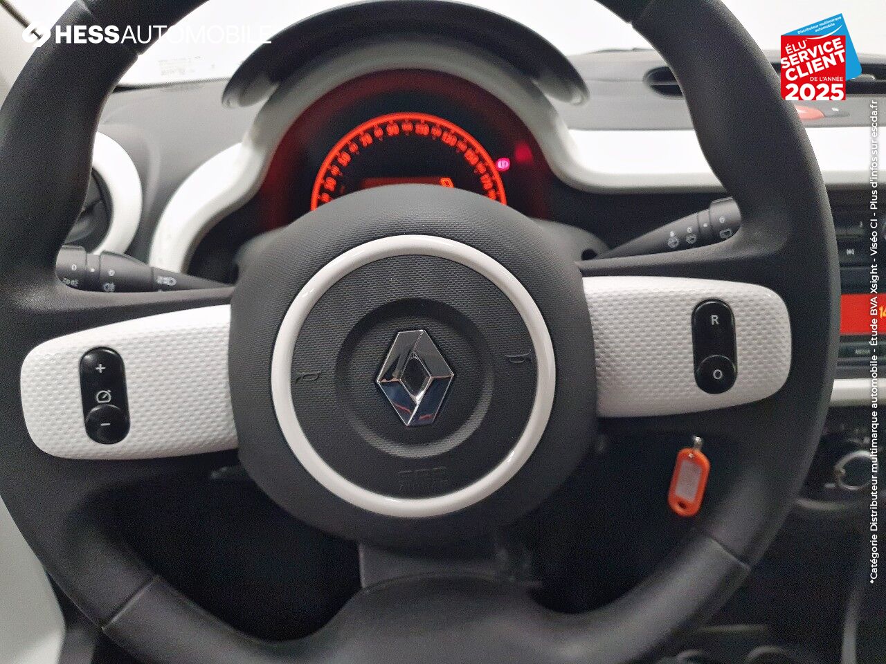 Véhicule d'occasion RENAULT TWINGO 1.0 SCE 70CH ZEN EURO6C chez Renault Strasbourg