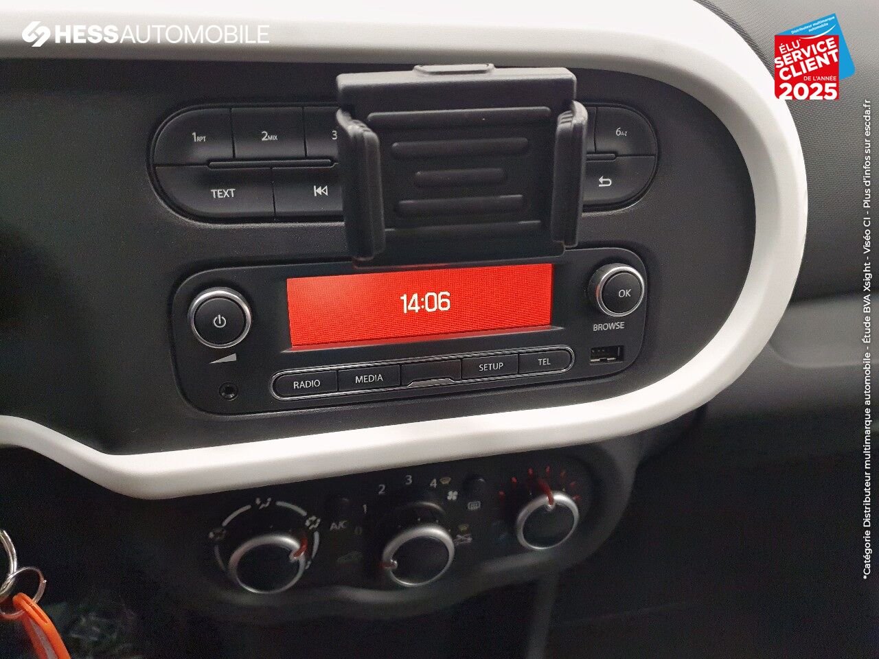 Véhicule d'occasion RENAULT TWINGO 1.0 SCE 70CH ZEN EURO6C chez Renault Strasbourg