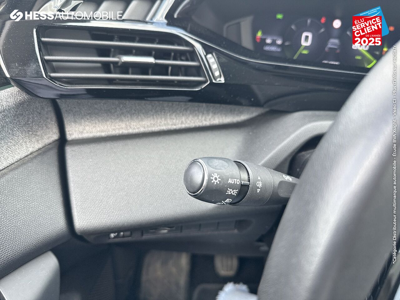 Véhicule d'occasion PEUGEOT 308 1.5 BLUEHDI 130CH S/S ALLURE PACK CAMERA CARPLAY chez Toyota Thionville