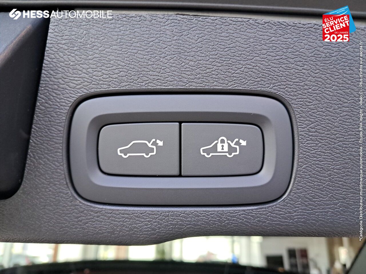 Véhicule d'occasion VOLVO XC60 T6 HYBRIDE RECHARGEABLE 253 + 145CH UTRA STYLE CHROME GEARTRONIC 8 AWD chez Volvo Strasbourg