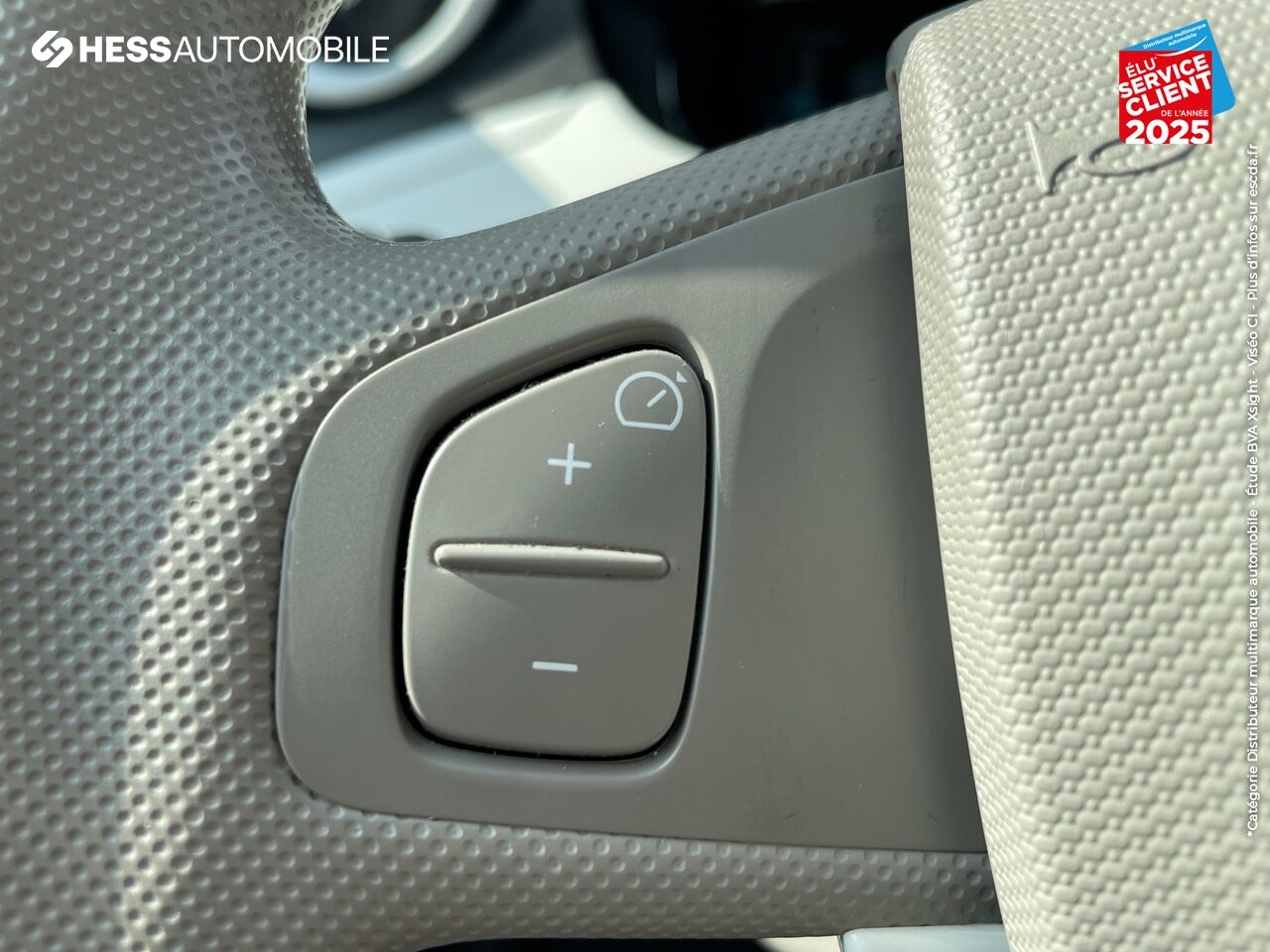 Véhicule d'occasion RENAULT ZOE LIFE CHARGE NORMALE R90 chez Renault Colmar