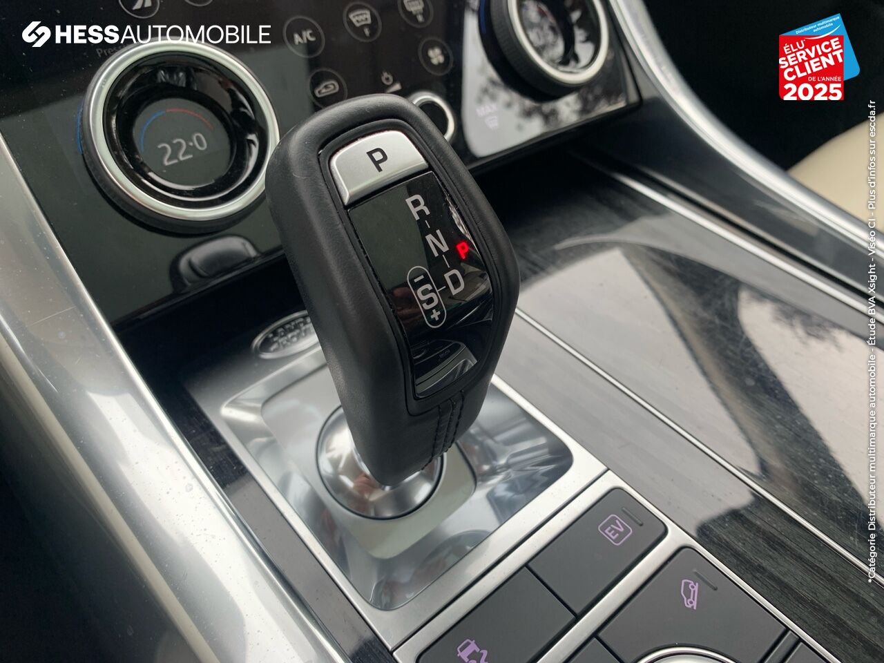 Véhicule d'occasion LAND-ROVER RANGE ROVER SPORT 2.0 P400E 404CH HSE DYNAMIC MARK VII chez BMW Belfort