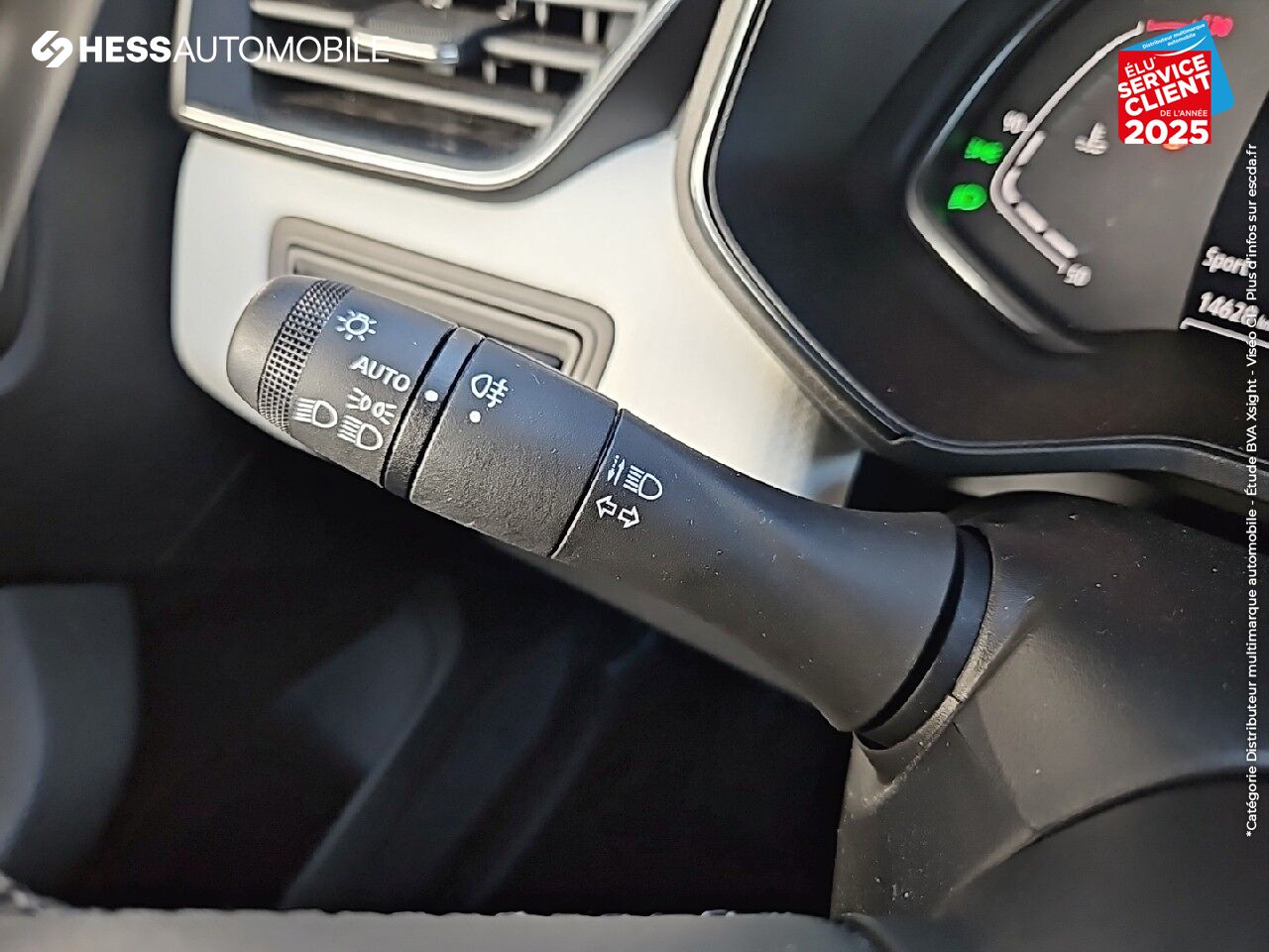 Véhicule d'occasion RENAULT CLIO 1.0 TCE 90CH TECHNO chez Renault Mulhouse