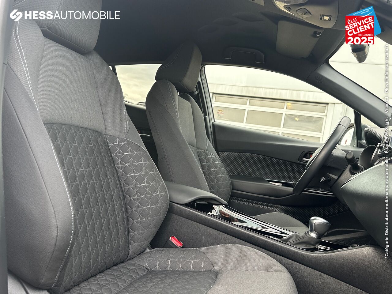 Véhicule d'occasion TOYOTA C-HR 122H EDITION 2WD E-CVT MY20 CAMERA chez Toyota Belfort