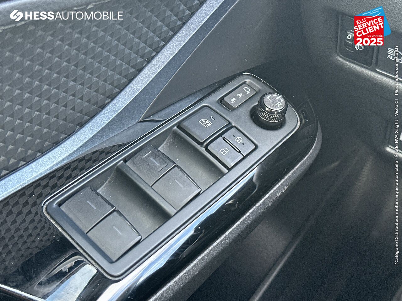 Véhicule d'occasion TOYOTA C-HR 122H EDITION 2WD E-CVT MY20 CAMERA chez Toyota Belfort