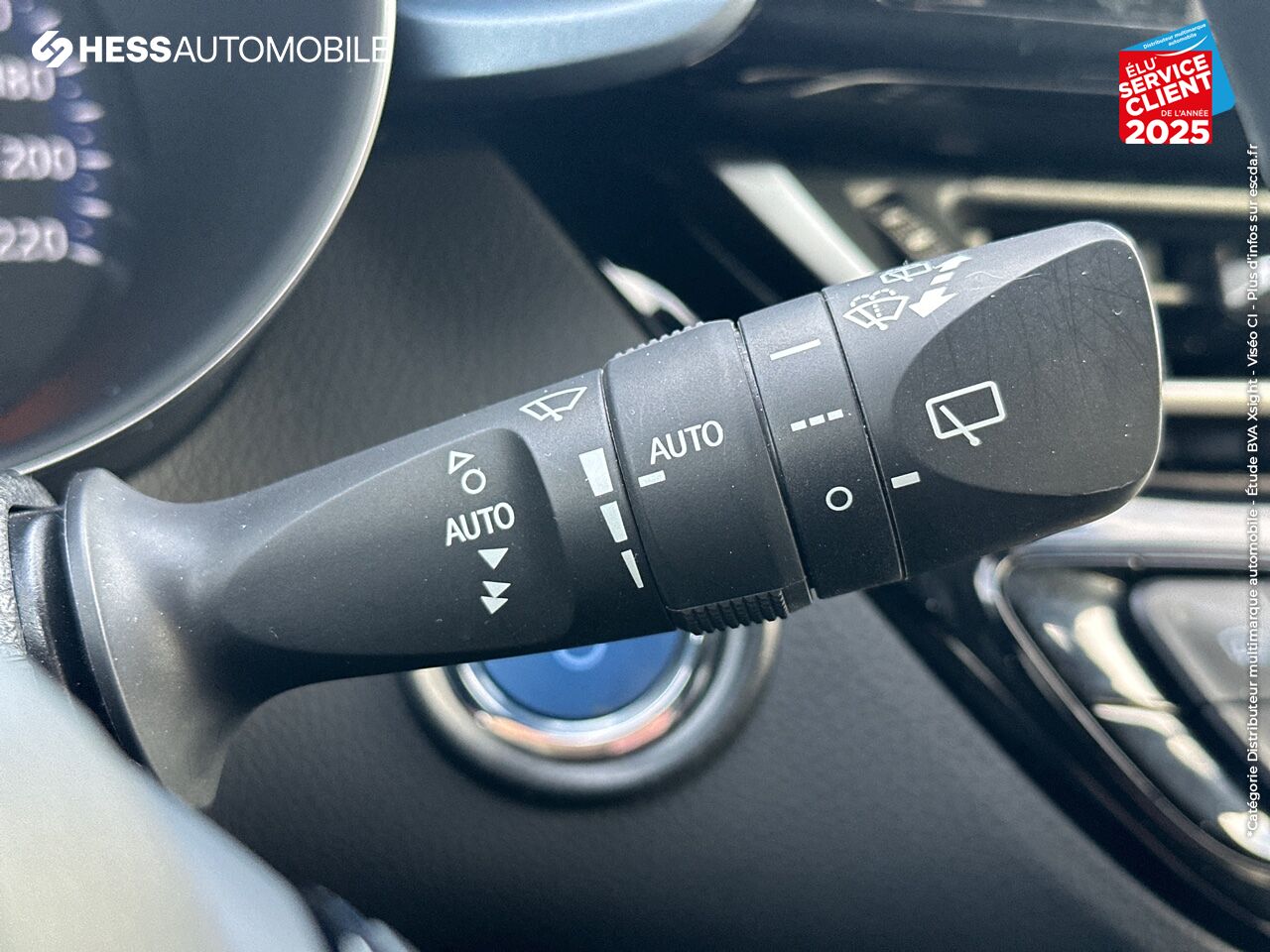 Véhicule d'occasion TOYOTA C-HR 122H EDITION 2WD E-CVT MY20 CAMERA chez Toyota Belfort