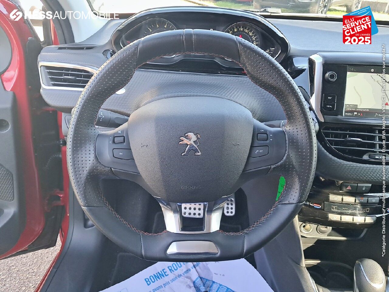 Véhicule d'occasion PEUGEOT 208 1.2 PURETECH 110CH E6.C GT LINE S/S EAT6 5P GPS CAMERA CARPLAY chez Renault Saint-Louis