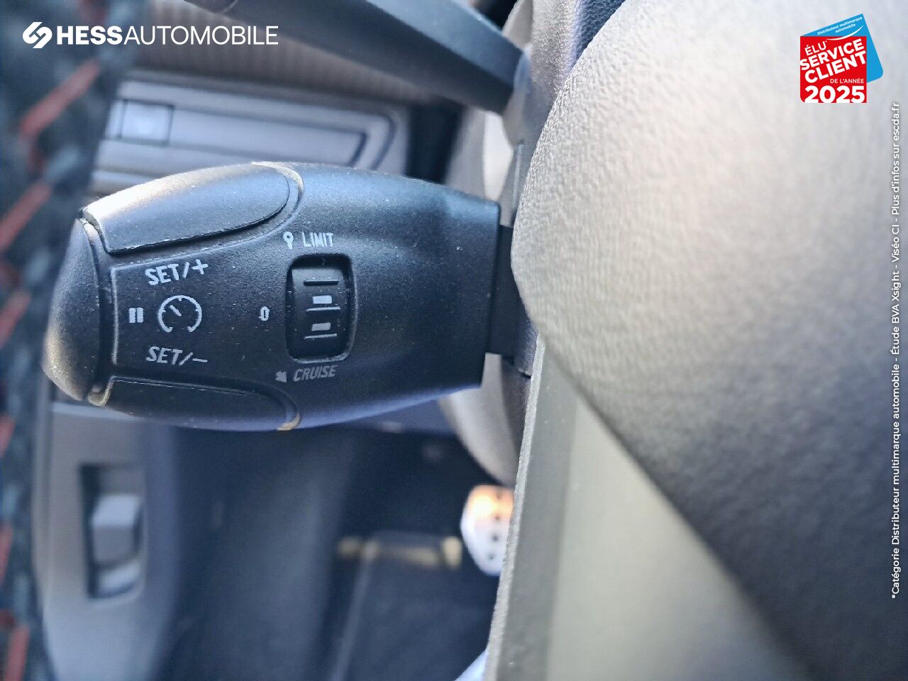 Véhicule d'occasion PEUGEOT 208 1.2 PURETECH 110CH E6.C GT LINE S/S EAT6 5P GPS CAMERA CARPLAY chez Renault Saint-Louis