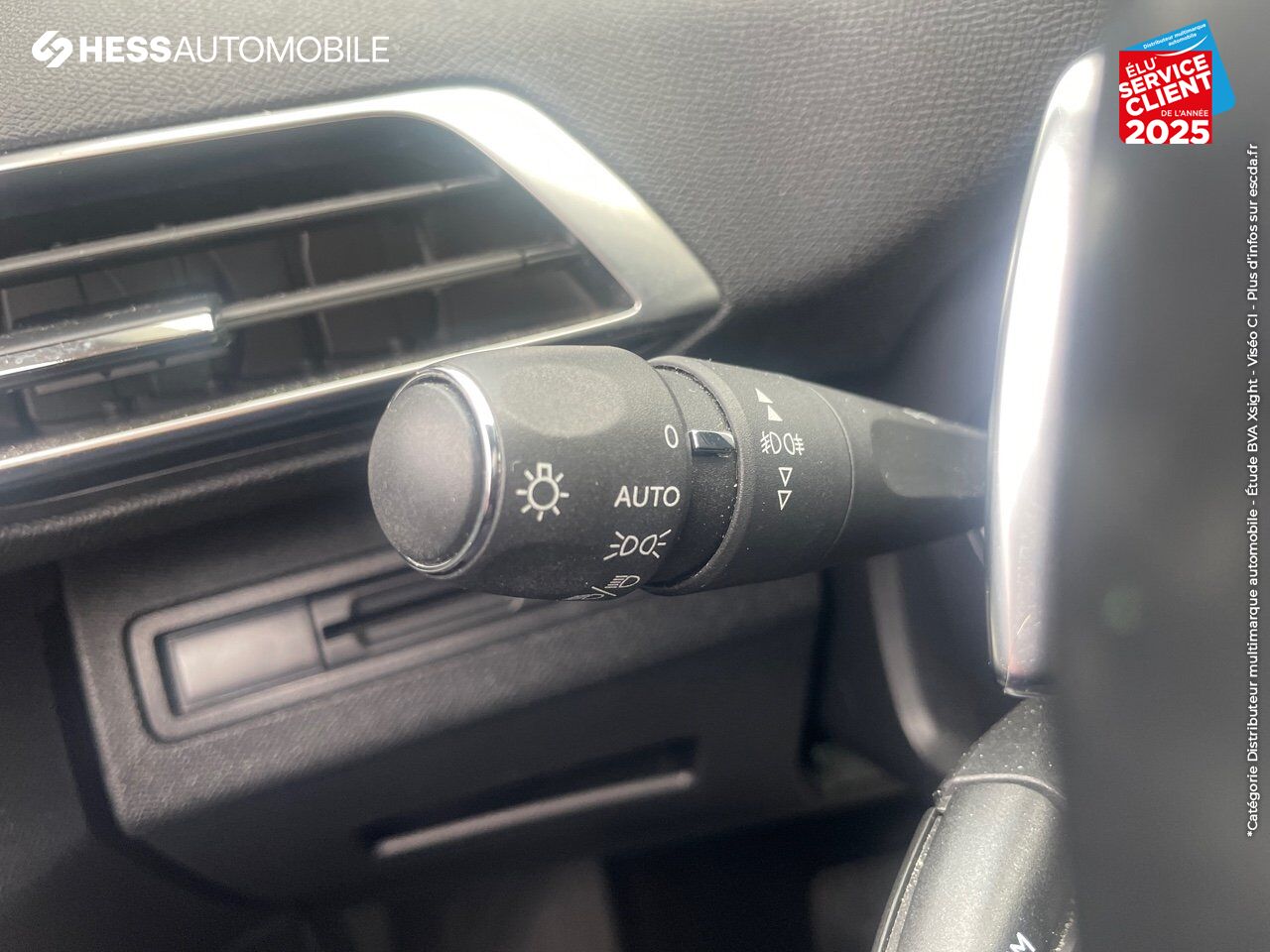 Véhicule d'occasion PEUGEOT 3008 1.6 PURETECH 180CH E6.C ALLURE SS EAT8 chez Toyota Thionville