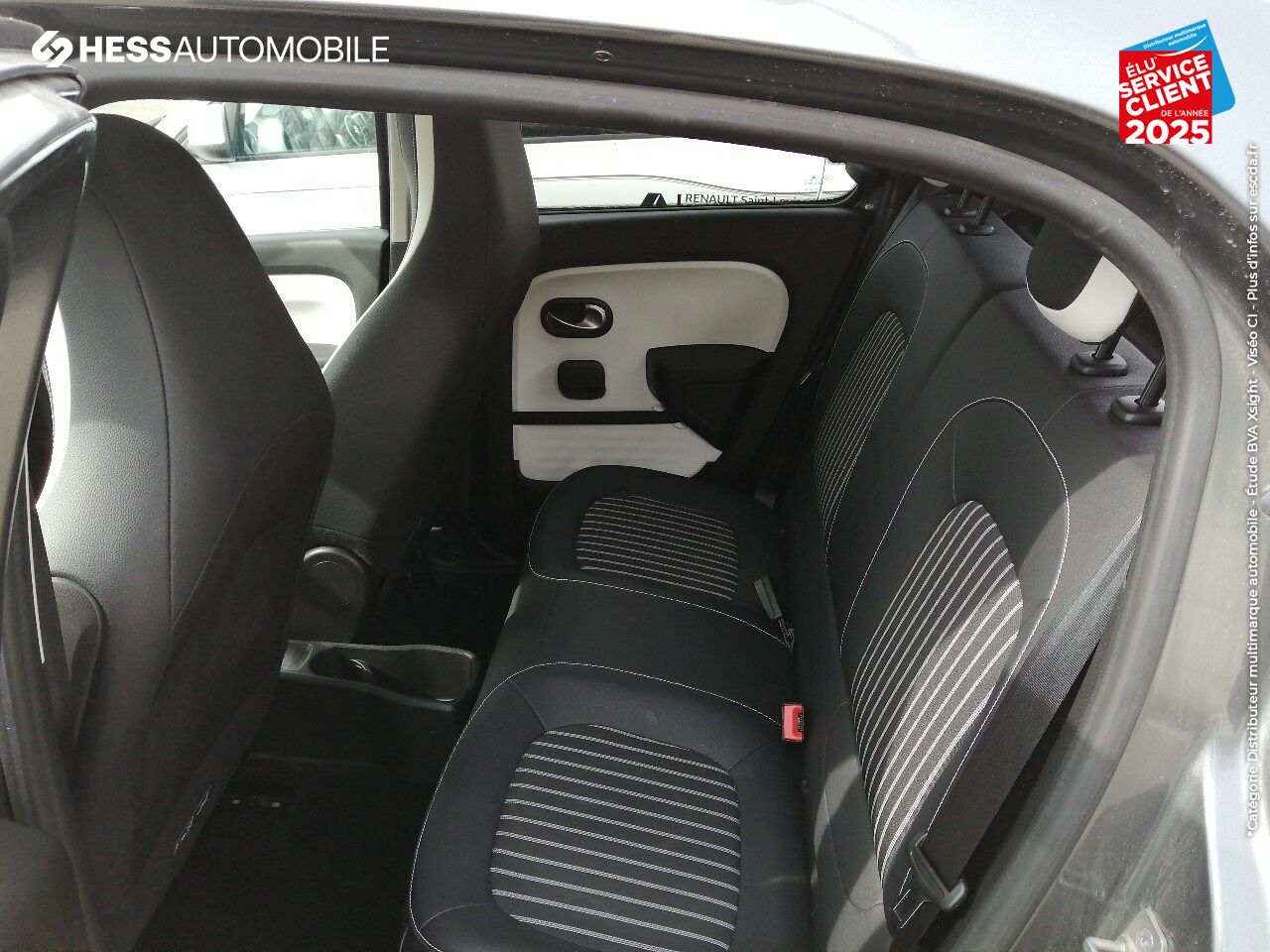 Véhicule d'occasion RENAULT TWINGO 1.0 SCE 75CH INTENS BLUETOOTH 1ERE MAIN chez Renault Saint-Louis
