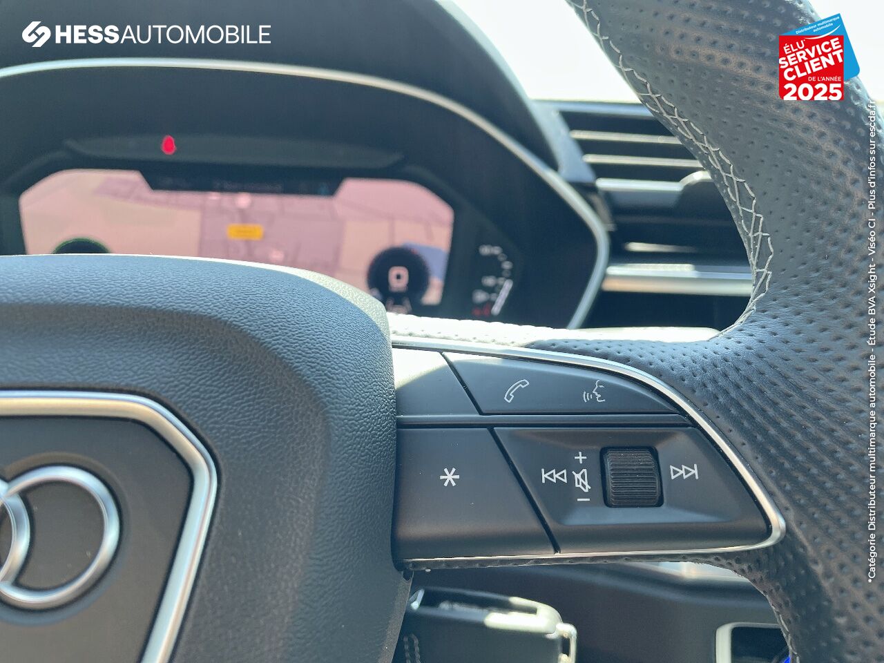 Véhicule d'occasion AUDI Q3 45 TFSI E 245CH S LINE S TRONIC 6 chez BMW Pontarlier