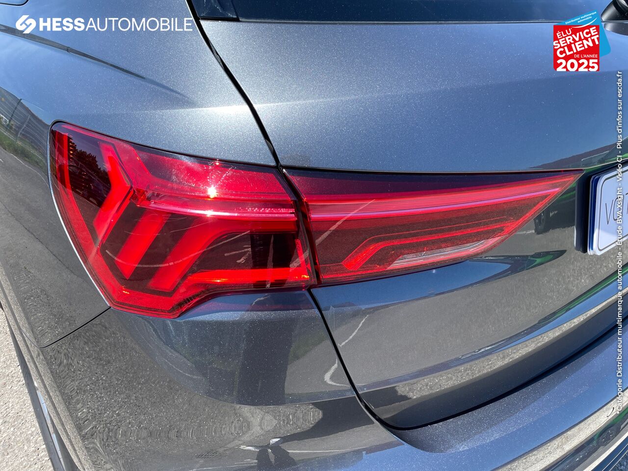 Véhicule d'occasion AUDI Q3 45 TFSI E 245CH S LINE S TRONIC 6 chez BMW Pontarlier