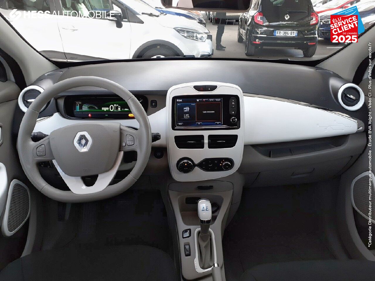 Véhicule d'occasion RENAULT ZOE LIFE CHARGE NORMALE GPS RADAR AR chez Renault Saint-Avold