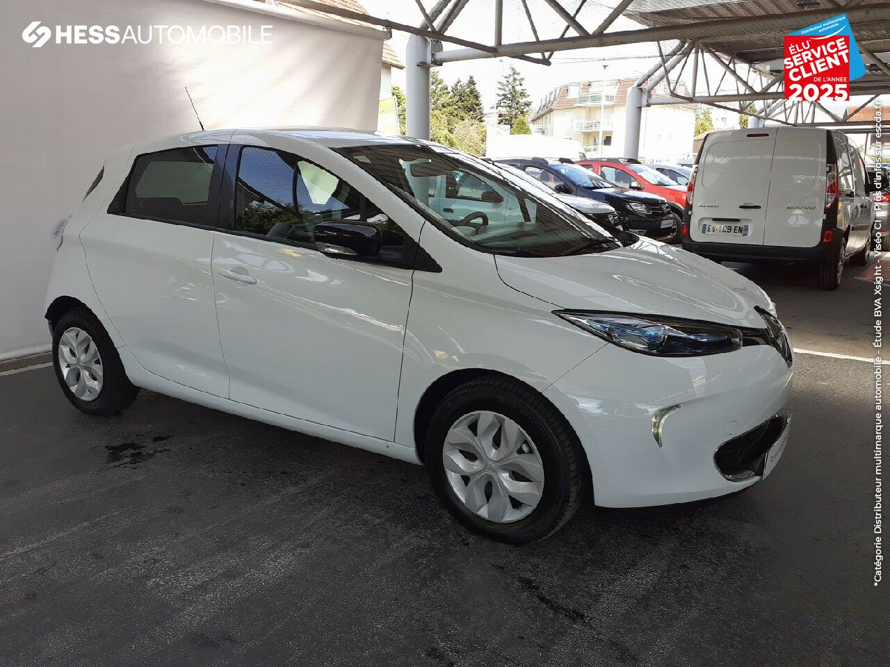 Véhicule d'occasion RENAULT ZOE LIFE CHARGE NORMALE GPS RADAR AR chez Renault Saint-Avold