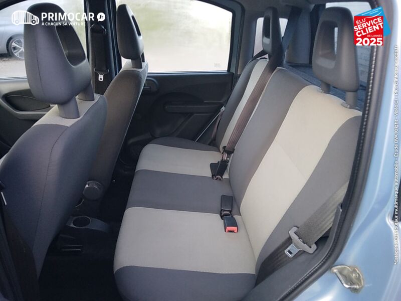 Véhicule d'occasion FIAT PANDA 1.1 8V 54CH TEAM II chez Primocar