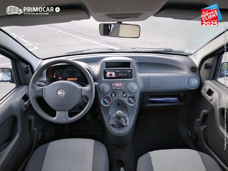 Véhicule d'occasion FIAT PANDA 1.1 8V 54CH TEAM II chez Primocar