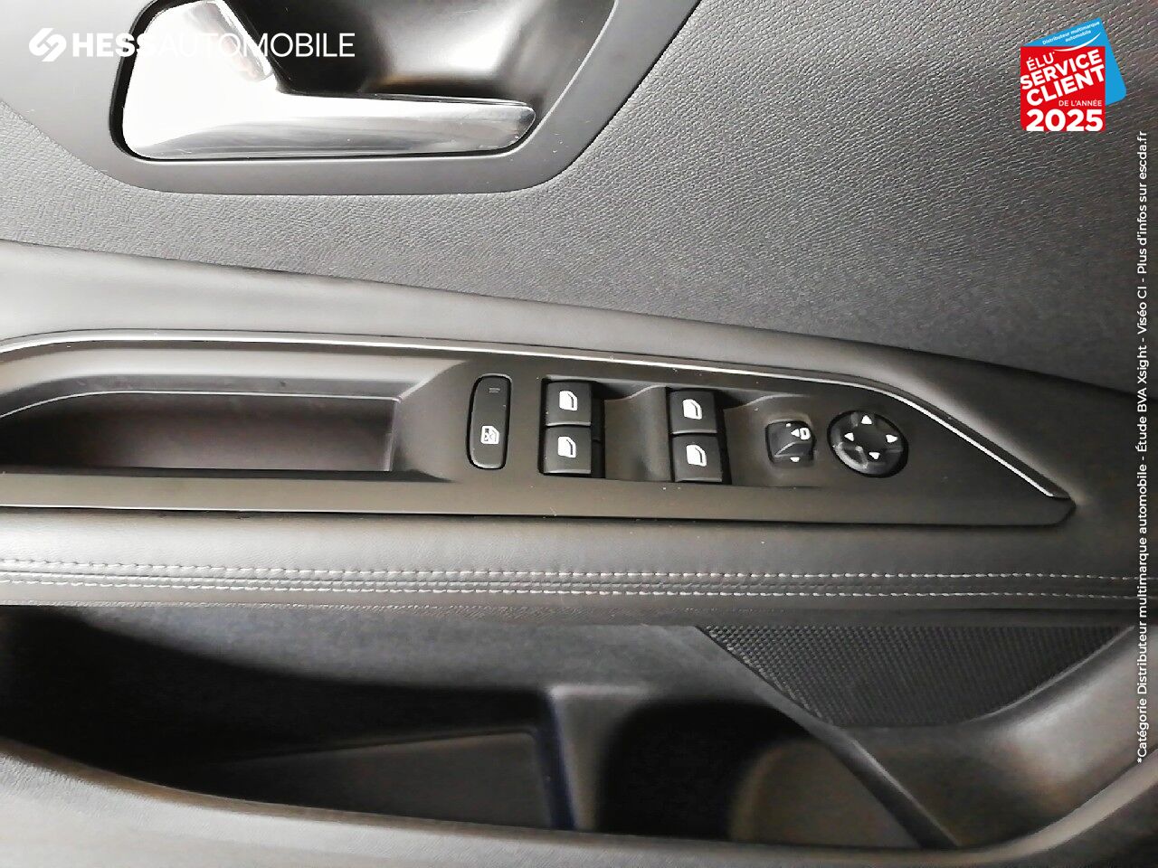 Véhicule d'occasion PEUGEOT 3008 1.6 BLUEHDI 120CH ALLURE S/S GPS CAMERA CHARG. INDUCTION chez Peugeot Sedan