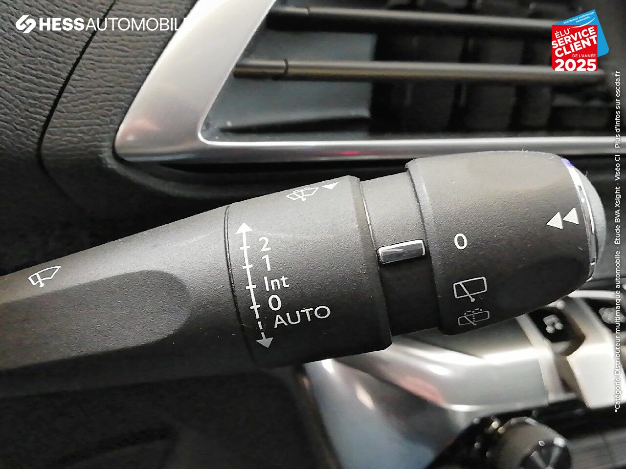 Véhicule d'occasion PEUGEOT 3008 1.6 BLUEHDI 120CH ALLURE S/S GPS CAMERA CHARG. INDUCTION chez Peugeot Sedan
