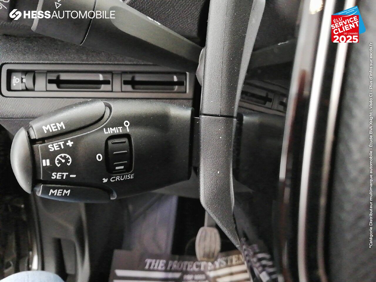 Véhicule d'occasion PEUGEOT 3008 1.6 BLUEHDI 120CH ALLURE S/S GPS CAMERA CHARG. INDUCTION chez Peugeot Sedan