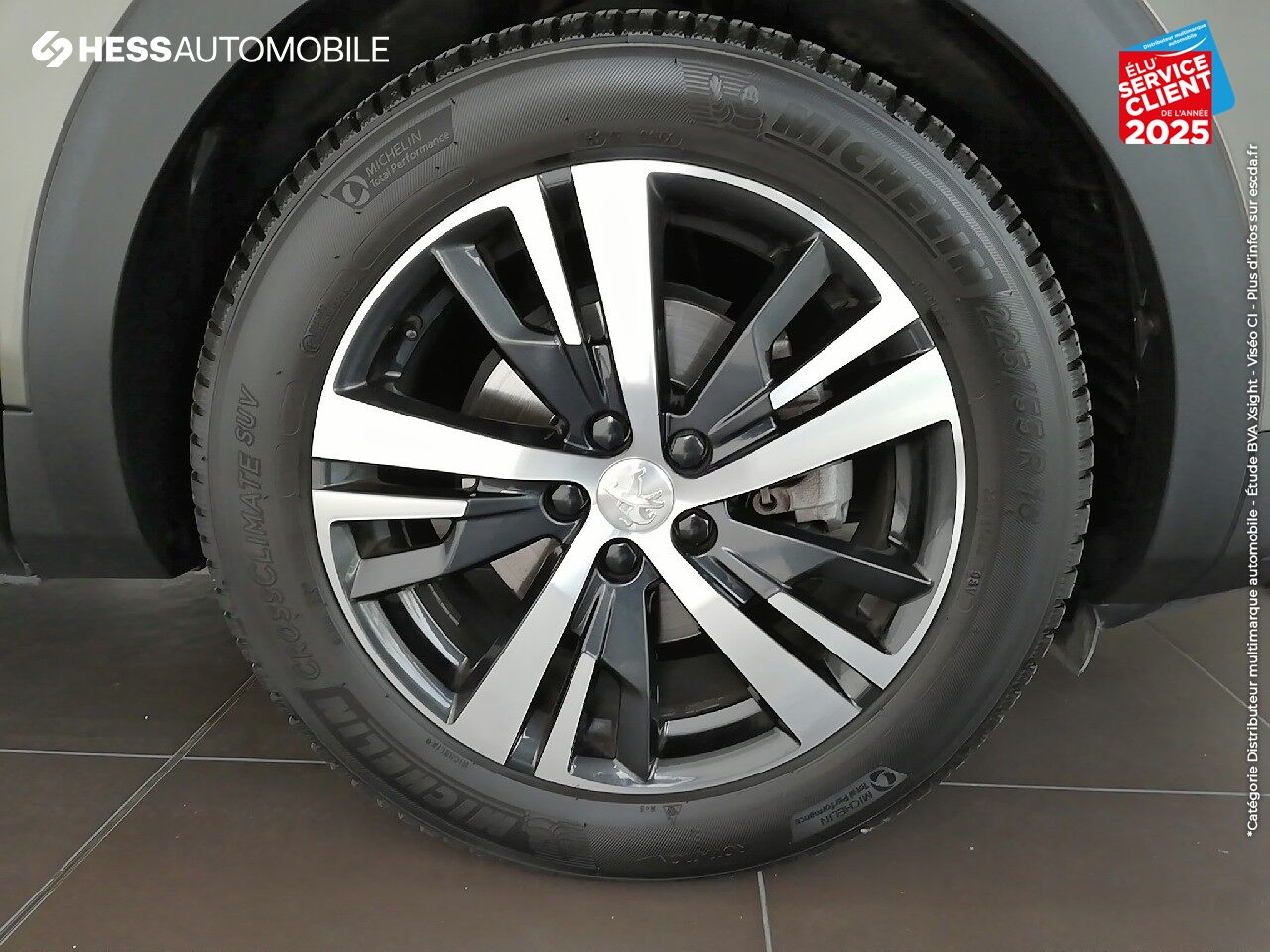 Véhicule d'occasion PEUGEOT 3008 1.6 BLUEHDI 120CH ALLURE S/S GPS CAMERA CHARG. INDUCTION chez Peugeot Sedan