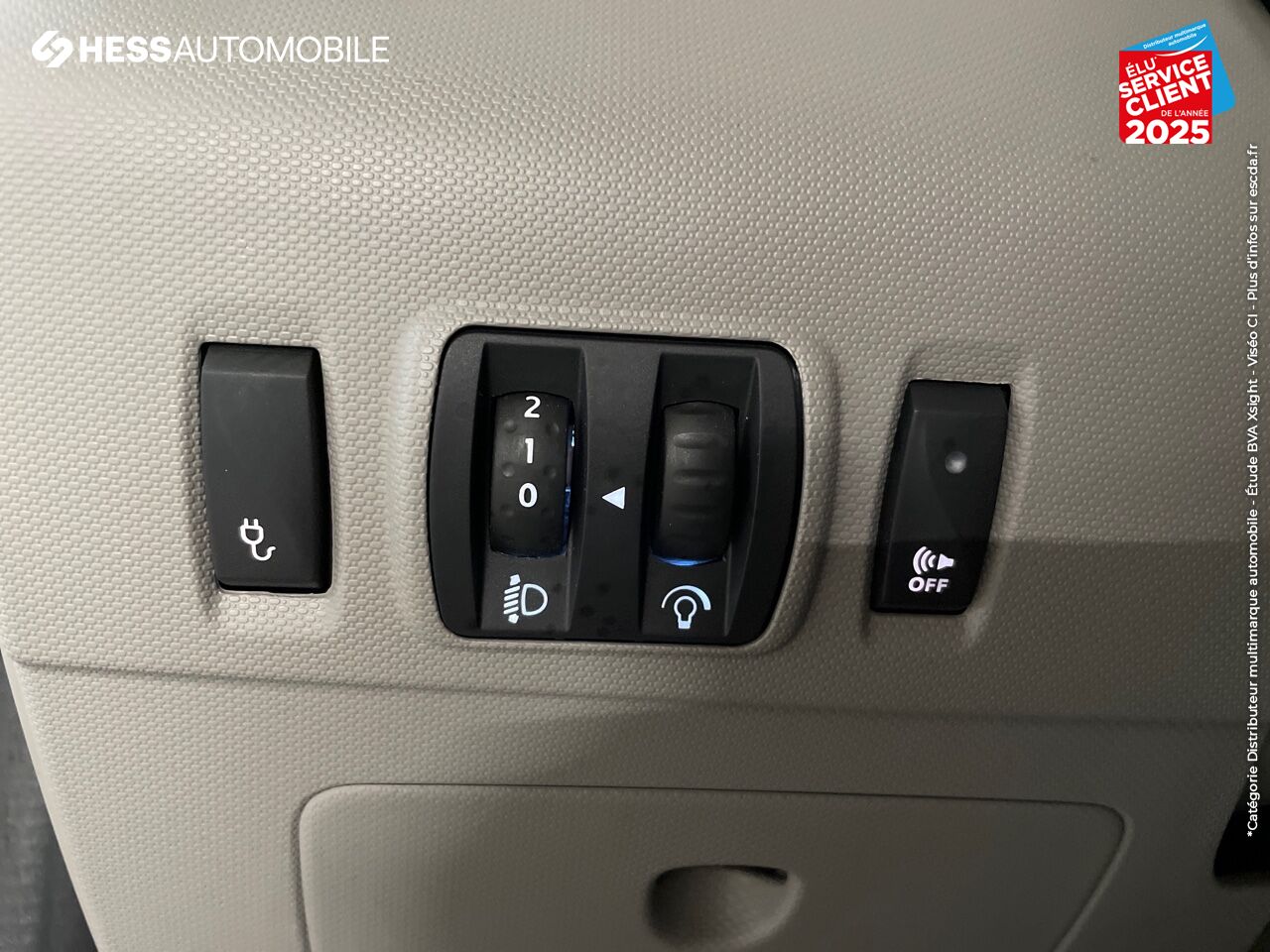 Véhicule d'occasion RENAULT ZOE ZEN CHARGE NORMALE R90 MY18 GPS chez Renault Colmar