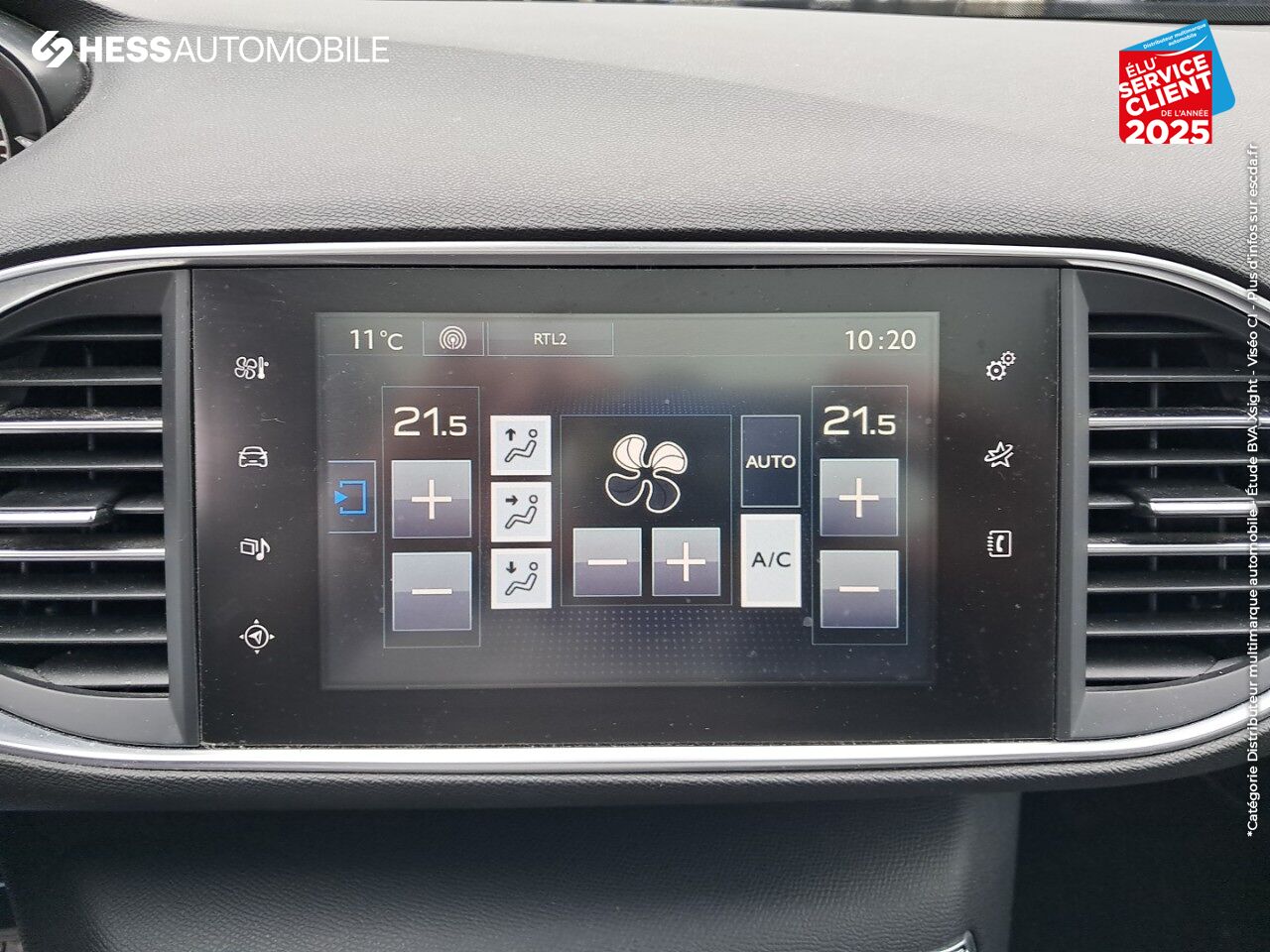 Véhicule d'occasion PEUGEOT 308 1.2 PURETECH 130CH FELINE S/S EAT6 5P TPANO GPS CAMERA chez Renault Saint-Louis