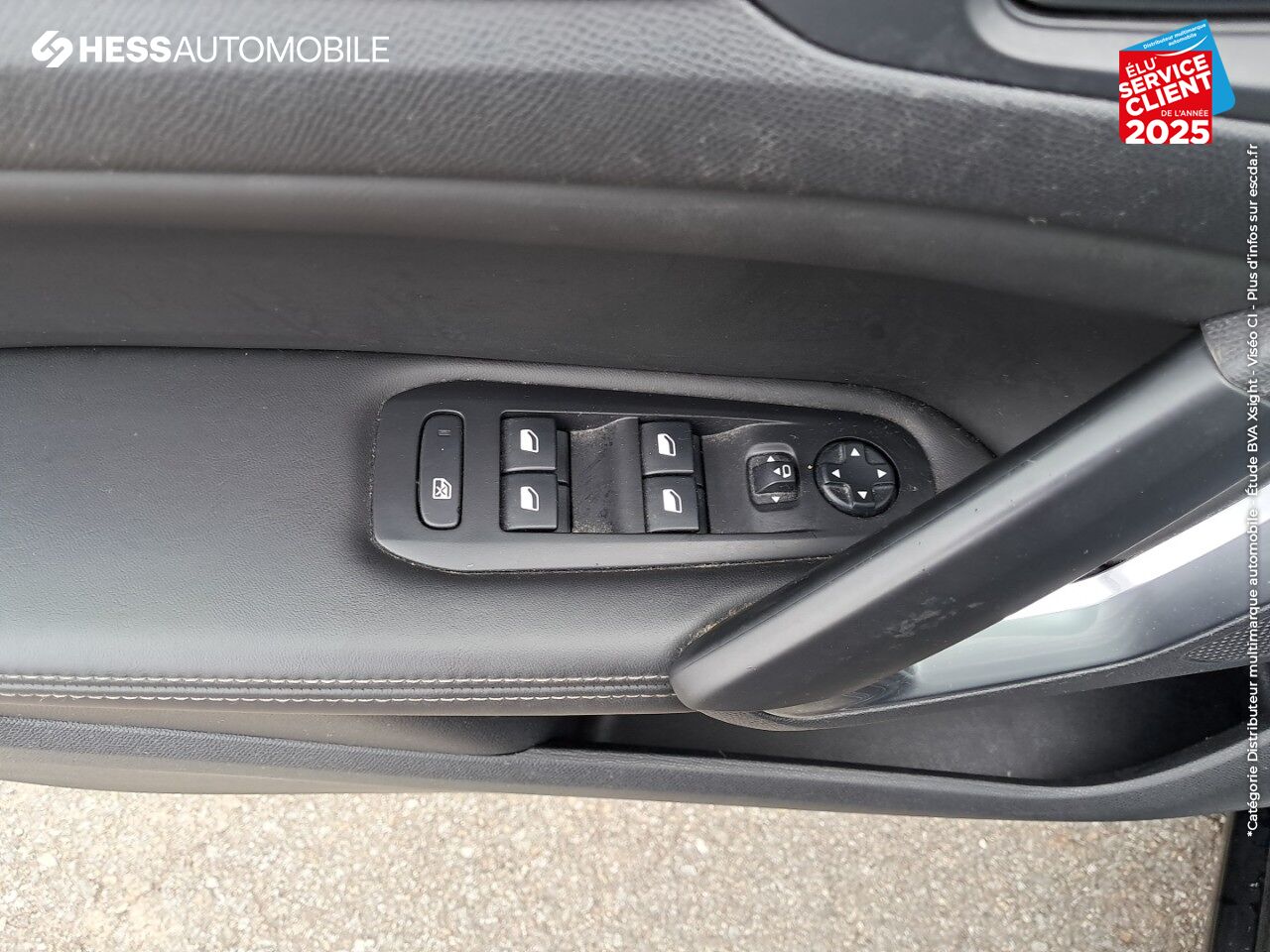 Véhicule d'occasion PEUGEOT 308 1.2 PURETECH 130CH FELINE S/S EAT6 5P TPANO GPS CAMERA chez Renault Saint-Louis