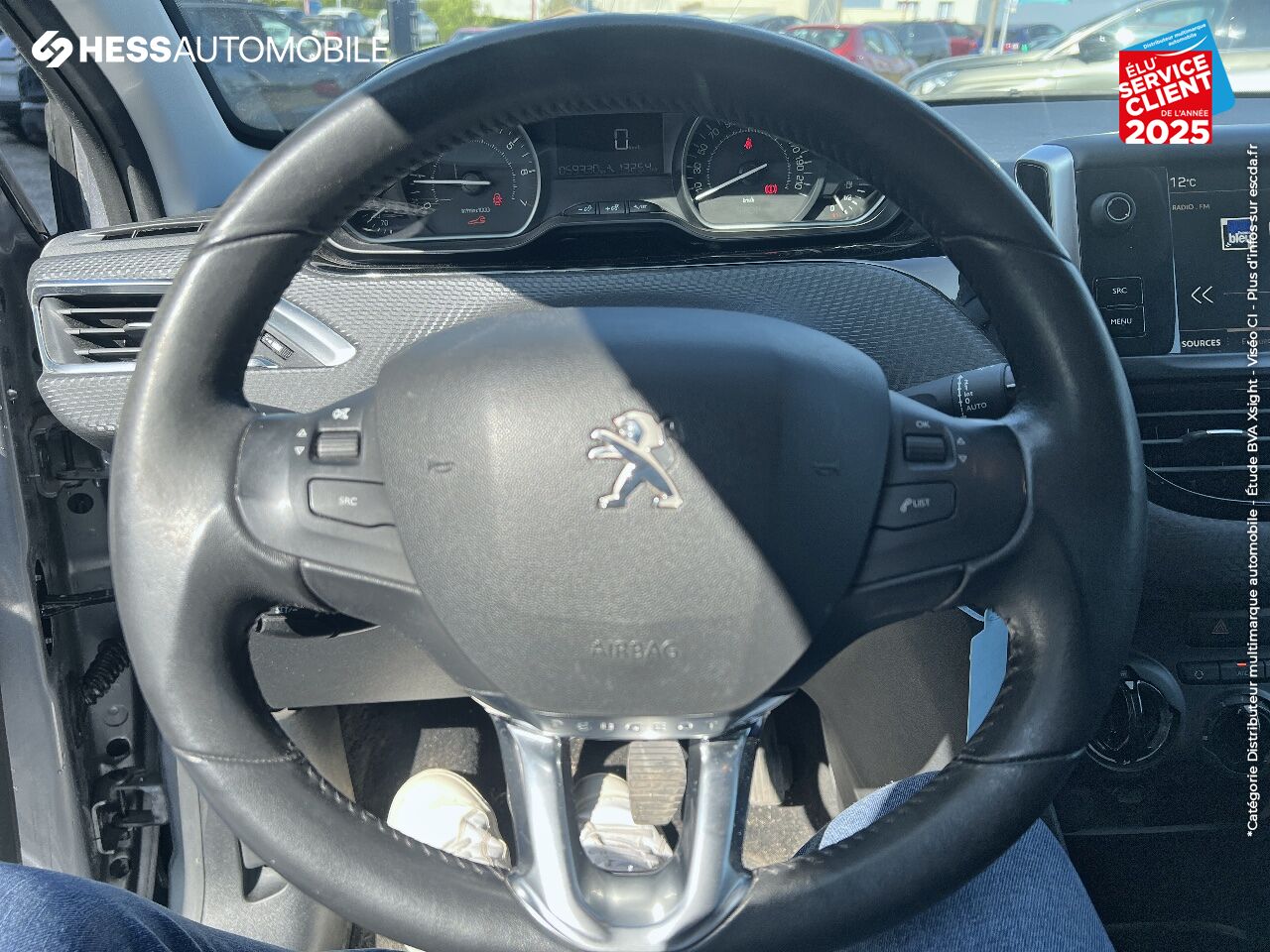 Véhicule d'occasion PEUGEOT 2008 1.2 PURETECH 82CH STYLE RADAR AR chez Hyundai Chalons