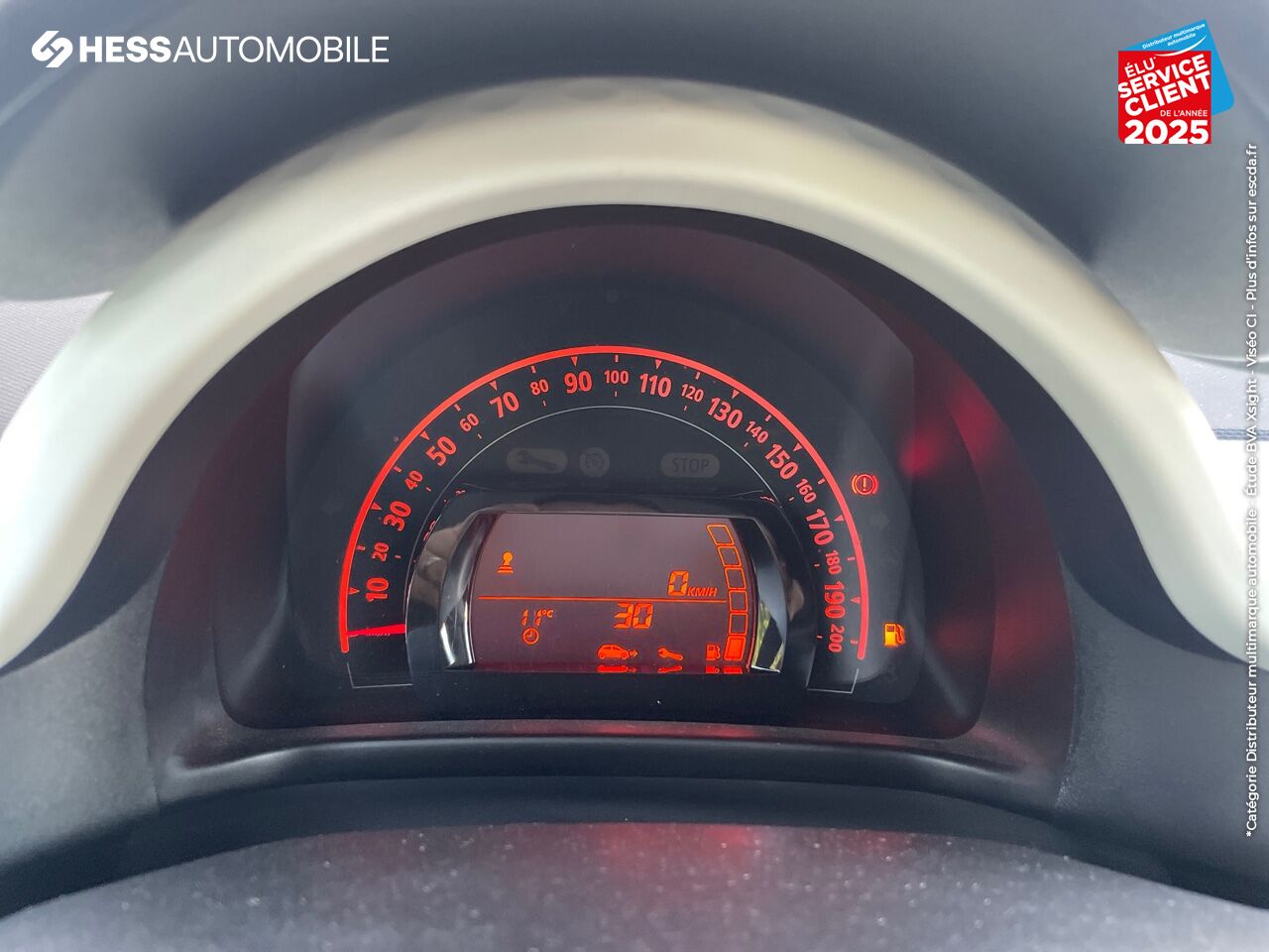 Véhicule d'occasion RENAULT TWINGO 1.0 SCE 65CH ZEN chez Renault Colmar