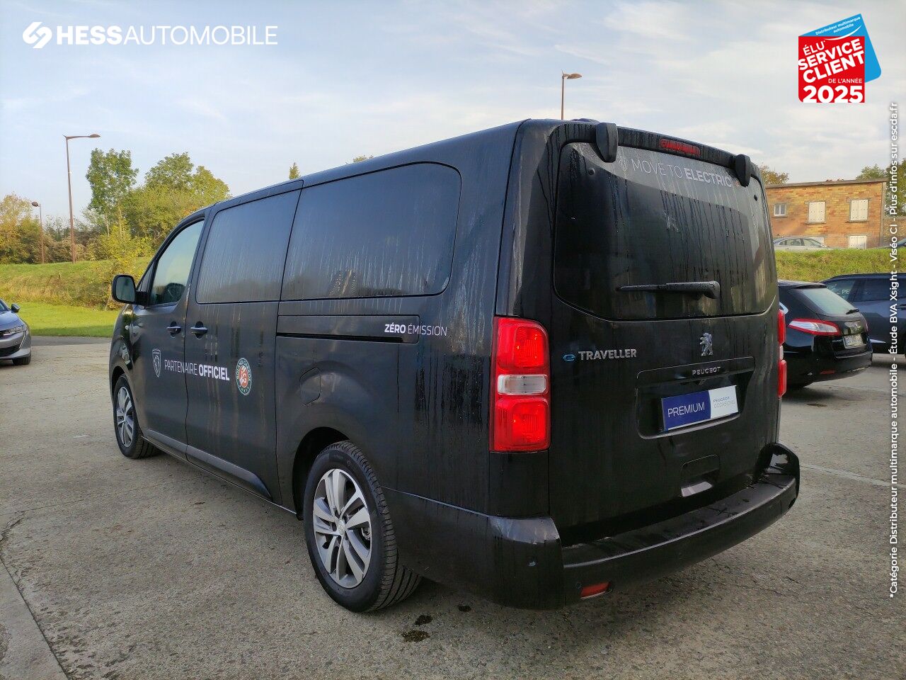 Véhicule d'occasion PEUGEOT TRAVELLER ELECTRIQUE 136CH 100KW BATTERIE 75KWH LONG ALLURE 8 CUIR HUD XENON GPS PLACES chez Peugeot Rethel