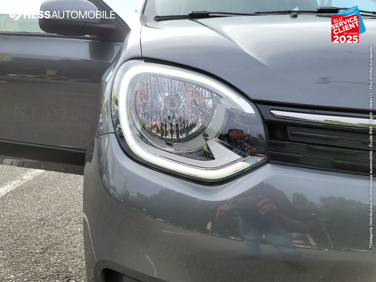 Véhicule d'occasion RENAULT TWINGO 1.0 SCE 75CH ZEN - 20 BLUETOOTH chez Renault Saint-Louis