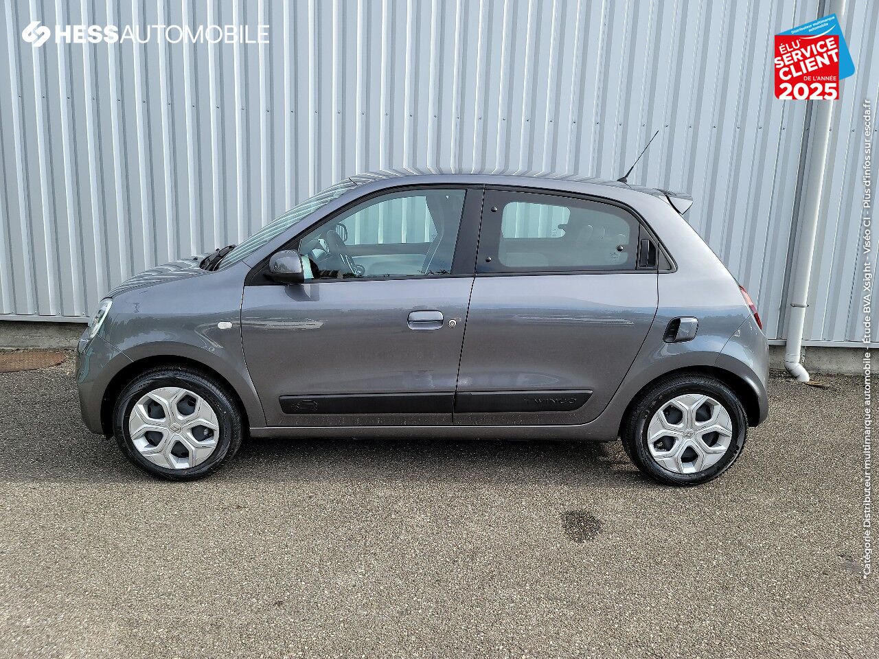 Véhicule d'occasion RENAULT TWINGO 1.0 SCE 75CH ZEN - 20 BLUETOOTH chez Renault Saint-Louis