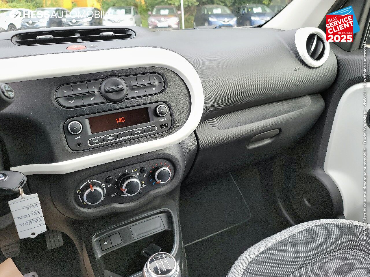 Véhicule d'occasion RENAULT TWINGO 1.0 SCE 75CH ZEN - 20 BLUETOOTH chez Renault Saint-Louis