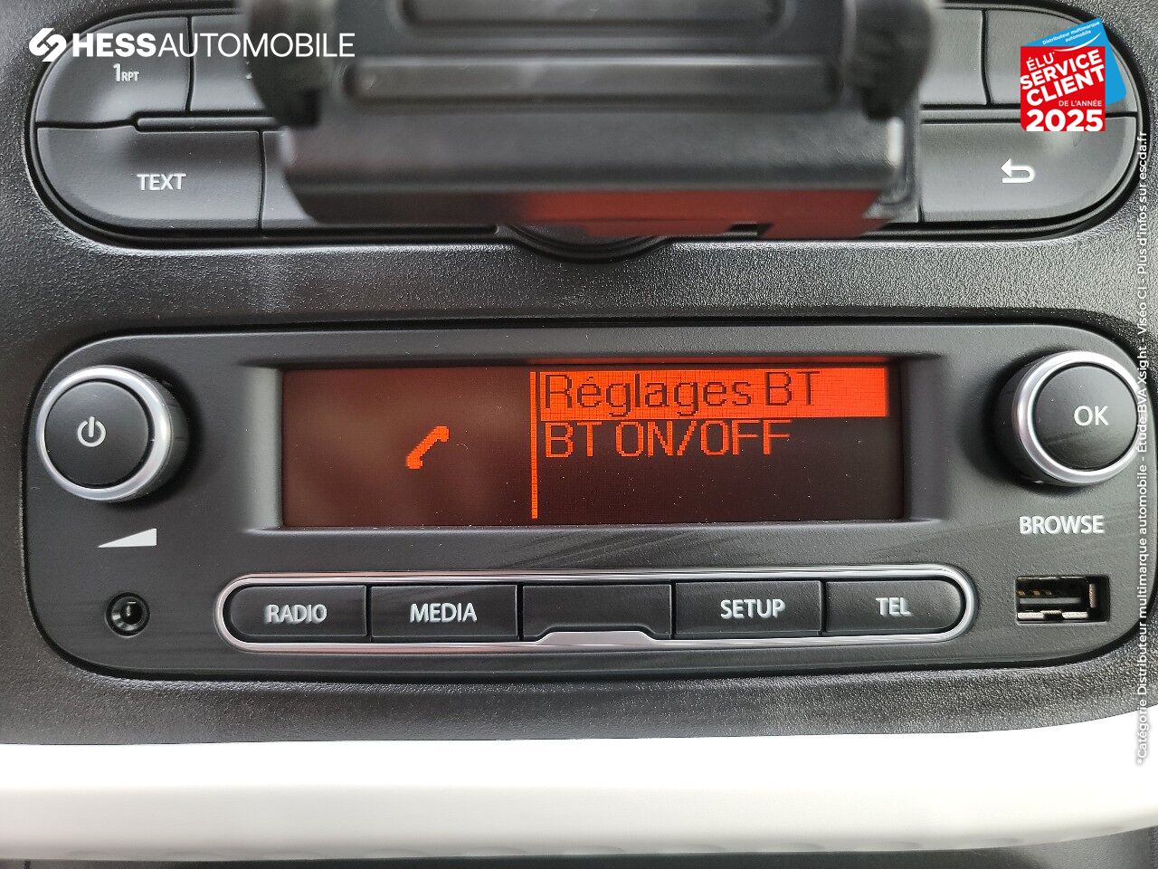 Véhicule d'occasion RENAULT TWINGO 1.0 SCE 75CH ZEN - 20 BLUETOOTH chez Renault Saint-Louis