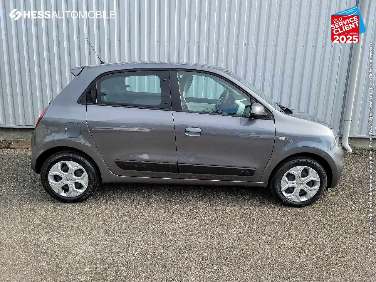 Véhicule d'occasion RENAULT TWINGO 1.0 SCE 75CH ZEN - 20 BLUETOOTH chez Renault Saint-Louis