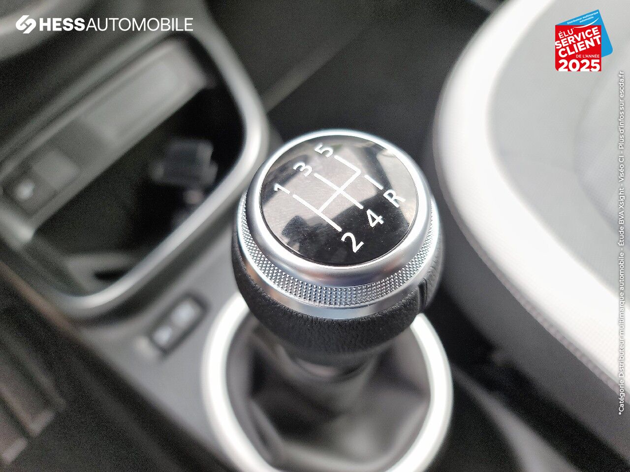 Véhicule d'occasion RENAULT TWINGO 1.0 SCE 75CH ZEN - 20 BLUETOOTH chez Renault Saint-Louis