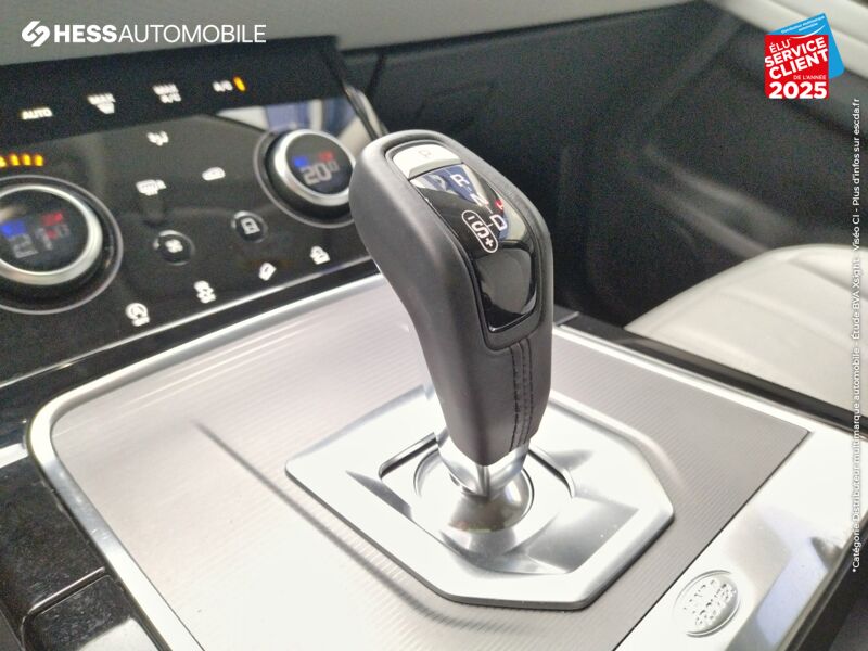 Véhicule d'occasion LAND-ROVER EVOQUE 2.0 D 150CH S AWD BVA CAMERA GPS CUIR chez Land Rover Strasbourg
