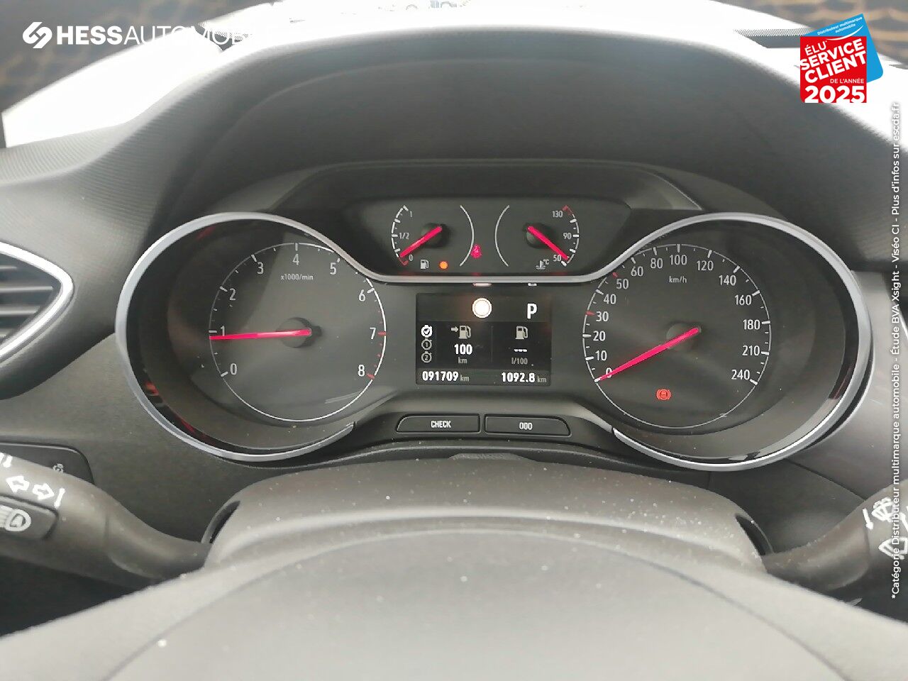 Véhicule d'occasion OPEL CROSSLAND X 1.2 TURBO 110CH ULTIMATE BVA EURO 6D-T chez Hyundai Reims