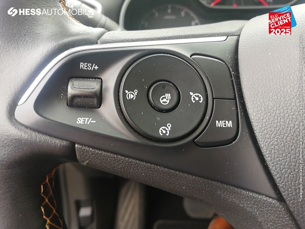 Véhicule d'occasion OPEL CROSSLAND X 1.2 TURBO 110CH ULTIMATE BVA EURO 6D-T chez Hyundai Reims