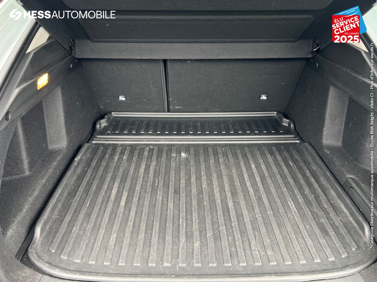 Véhicule d'occasion RENAULT ARKANA 1.6 E-TECH HYBRIDE 145CH ENGINEERED -22 GPS CAMERA chez Renault Saint-Louis