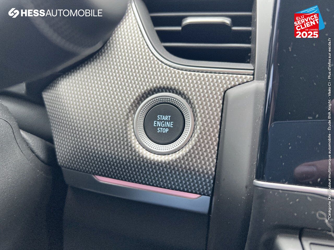 Véhicule d'occasion RENAULT ARKANA 1.6 E-TECH HYBRIDE 145CH ENGINEERED -22 GPS CAMERA chez Renault Saint-Louis