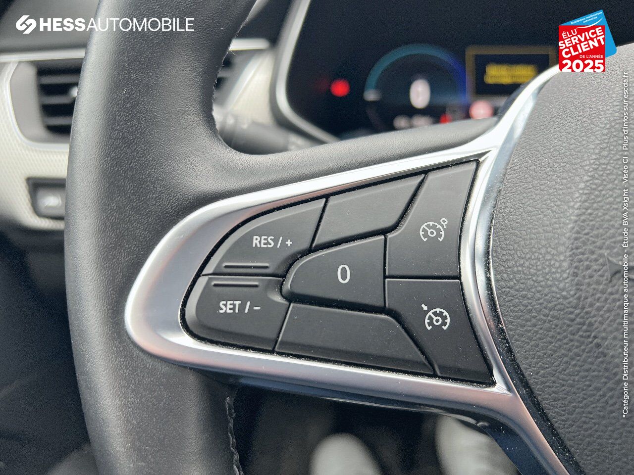 Véhicule d'occasion RENAULT ARKANA 1.6 E-TECH HYBRIDE 145CH ENGINEERED -22 GPS CAMERA chez Renault Saint-Louis
