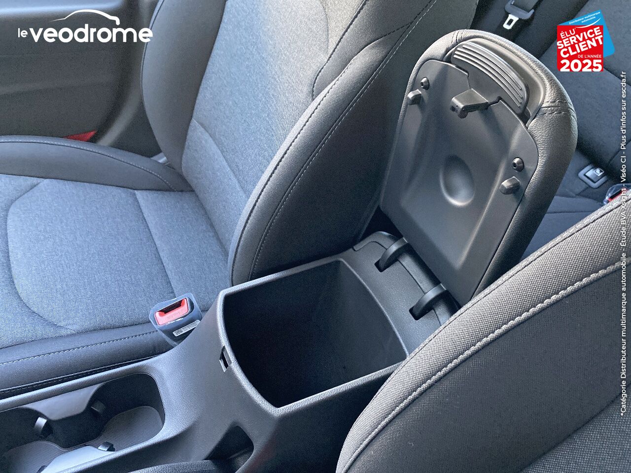 Véhicule d'occasion HYUNDAI I30 SW 1.0 T-GDI 120CH CREATIVE -28 APPLE CARPLAY/ANDROID AUTO CAMERA SIEGE/VOLANT CHAUFF. chez Le Veodrome