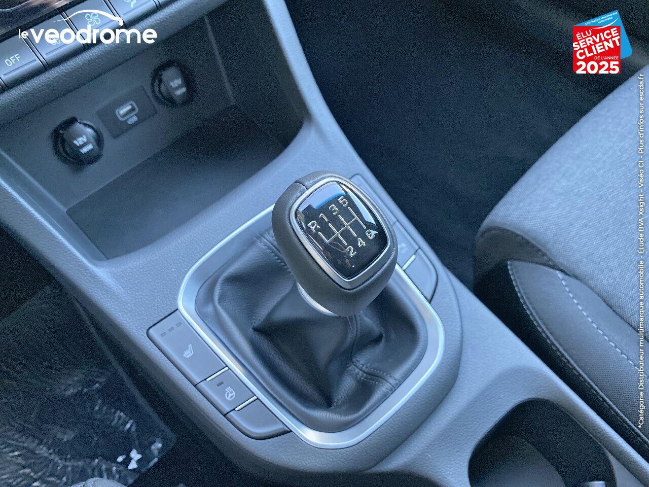 Véhicule d'occasion HYUNDAI I30 SW 1.0 T-GDI 120CH CREATIVE -28 APPLE CARPLAY/ANDROID AUTO CAMERA SIEGE/VOLANT CHAUFF. chez Le Veodrome