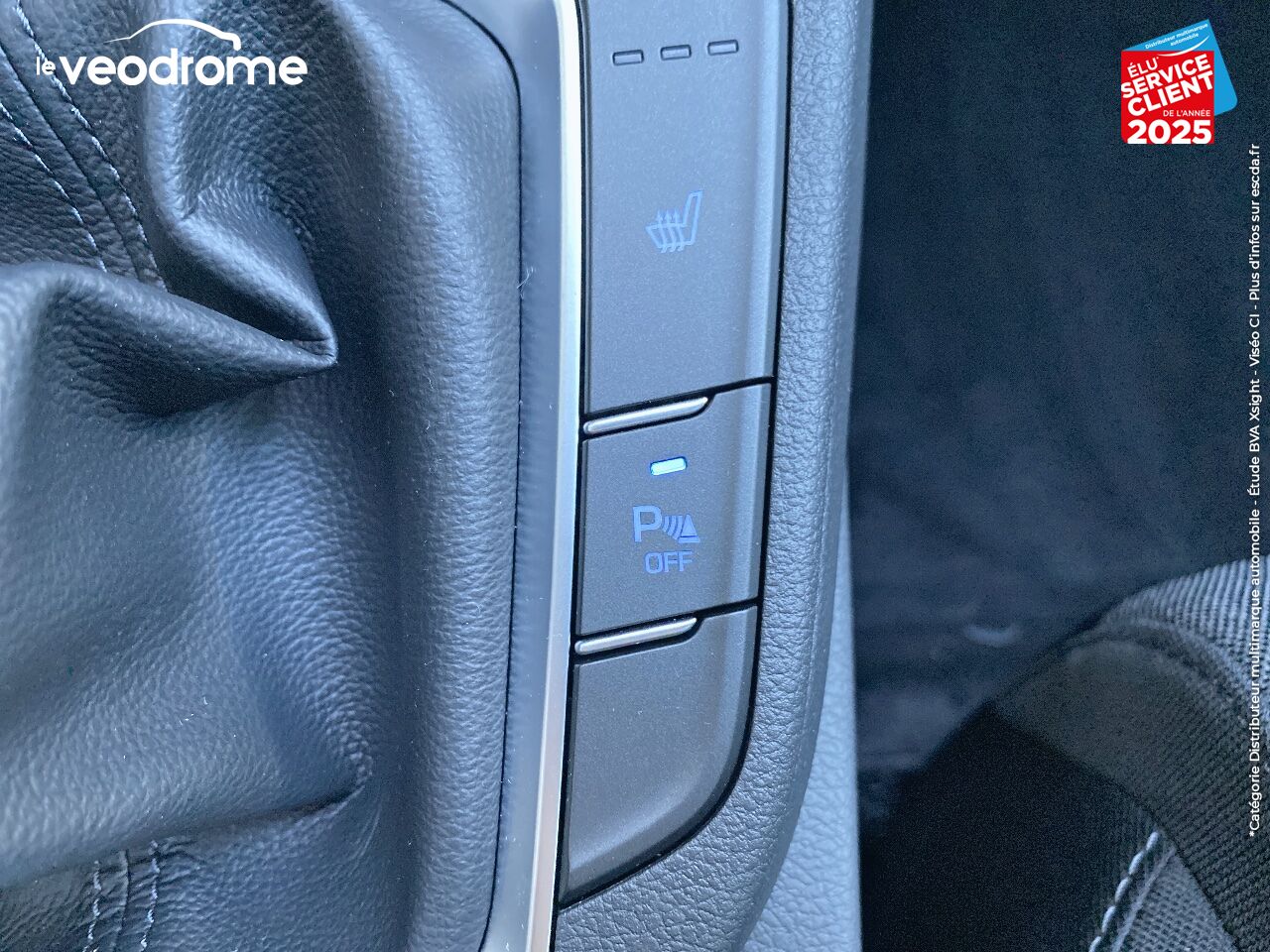 Véhicule d'occasion HYUNDAI I30 SW 1.0 T-GDI 120CH CREATIVE -28 APPLE CARPLAY/ANDROID AUTO CAMERA SIEGE/VOLANT CHAUFF. chez Le Veodrome